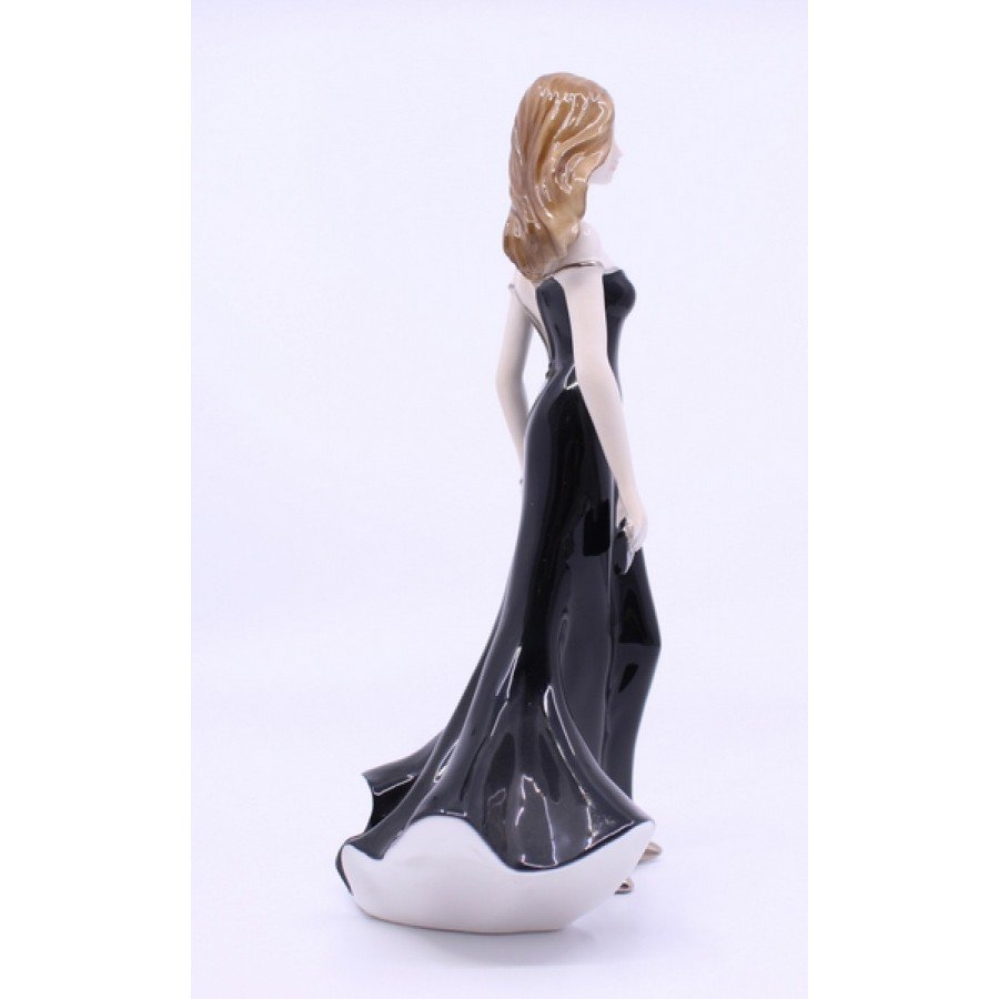 Royal Worcester Summer Romance Figurine Jill